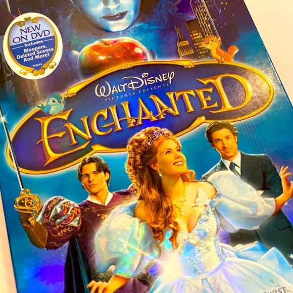Disney Enchanted Movie DVD Rare Edition - Picture 6 of 15